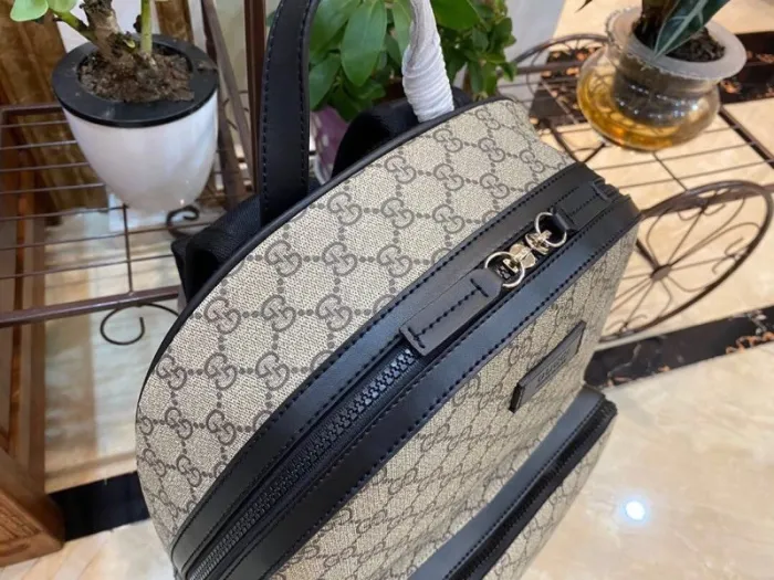 00e493a6c1976ae0 Replica GUCCI MEDIUM GG BACKPACK WITH TAG - 图片 2