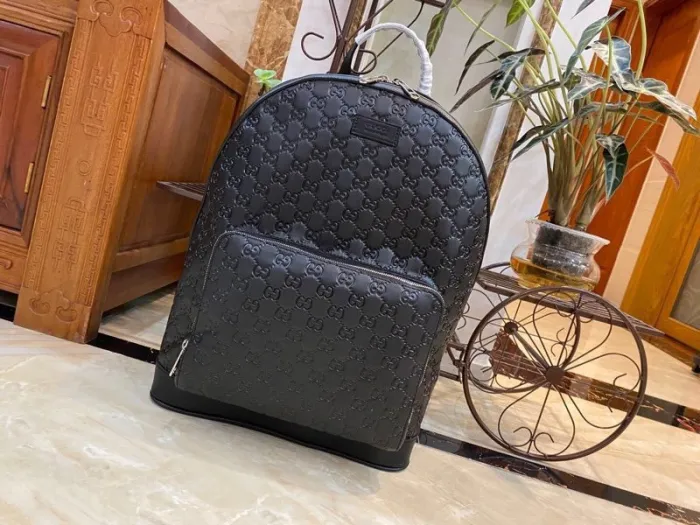 0d32790c126f041a Replica GUCCI MEDIUM GG BACKPACK WITH TAG - 图片 3