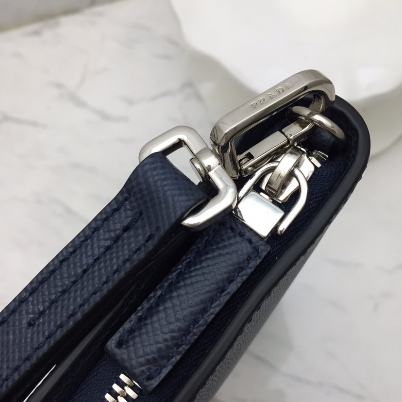 1547101826_4148406619_4 Replica Prada Saffiano New Pouch - 图片 5
