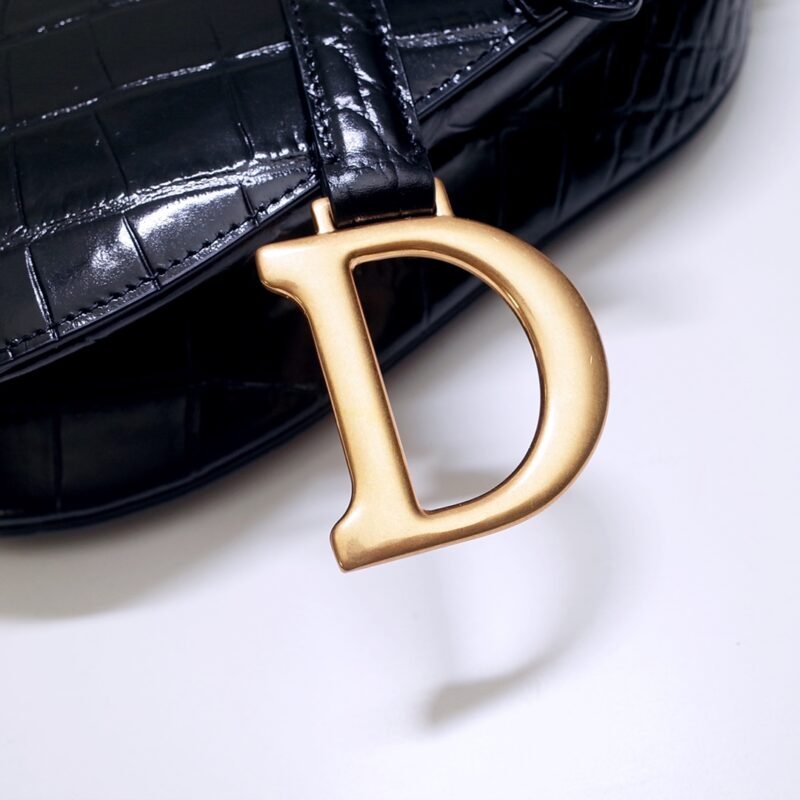 20200103_i1578022994_7470_2 Replica Dior Saddle Bag Crocodile Black - 图片 7