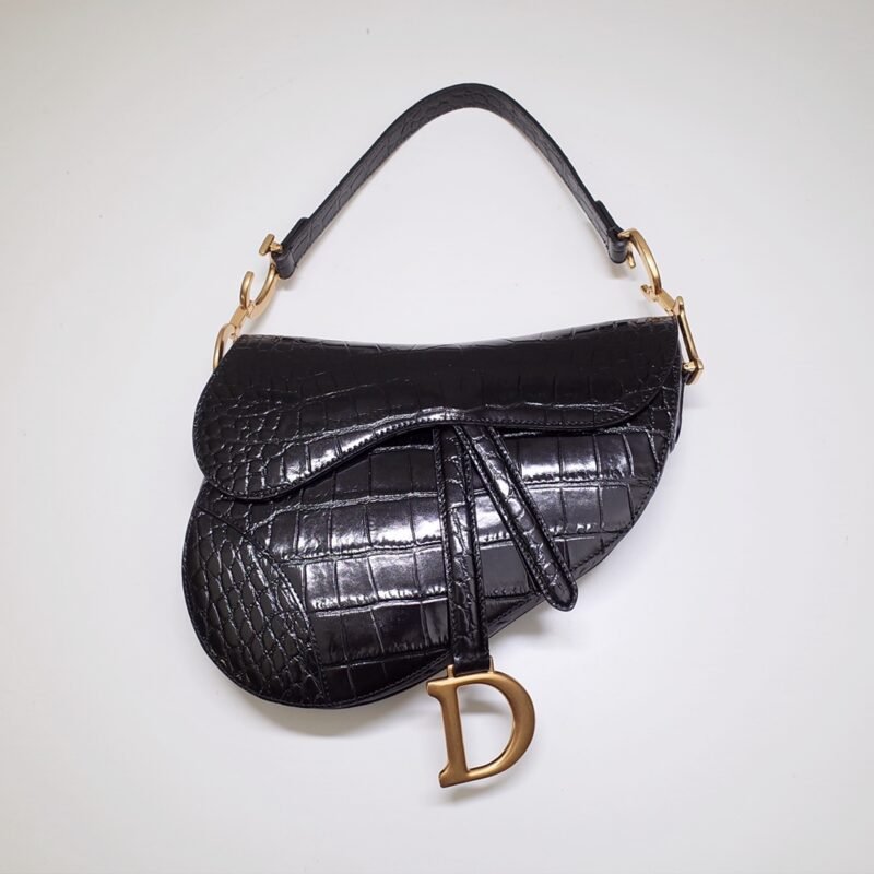 20200103_i1578022994_9069_0 Replica Dior Saddle Bag Crocodile Black