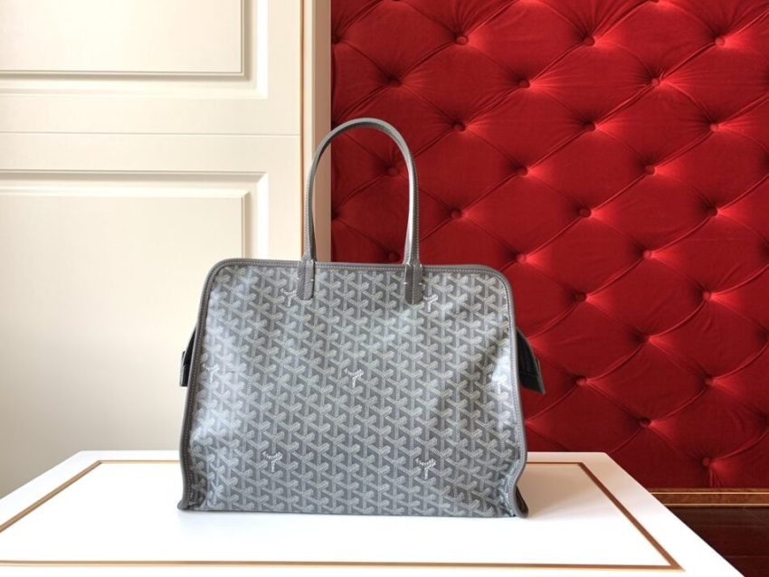 20200105_i1578155340_8554_0 Replica Goyard Hardy Grey