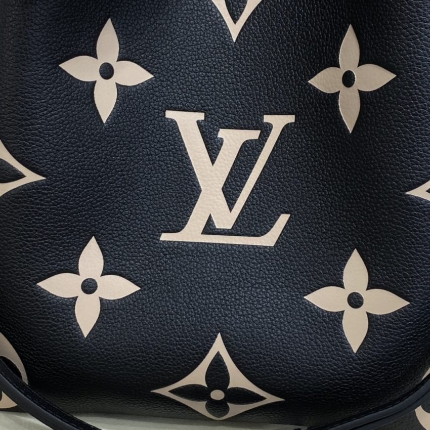 20210513_i1620906102_3223_5 Replica Louis Vuitton NeoNoe BB Black - 图片 4
