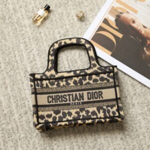 Elementor 页面 #30068 Replica Dior Tote Book Mini Leopard