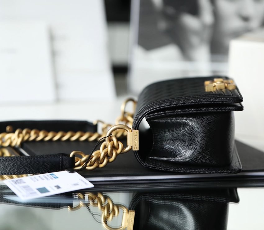 20211019_i1634621017_2955_5 Replica CHANEL Le Boy Black - 图片 3