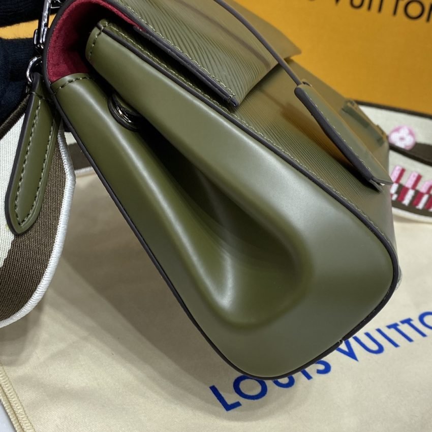 20220119_i1642584175_792_4 Replica Louis Vuitton Cluny Mini Green - 图片 2