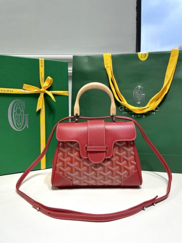 20220308_i1646731601_5624_1 Replica Goyard Saigon Souple Mini Red