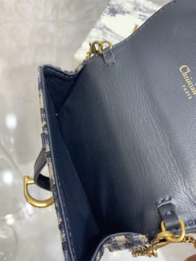 20220315_i1647275946_6966_5 Replica Dior Saddle Pouch with Chain - 图片 4