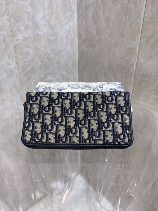 20220315_i1647302455_2680_1 Replica Dior Long Zipper Wallet - 图片 2