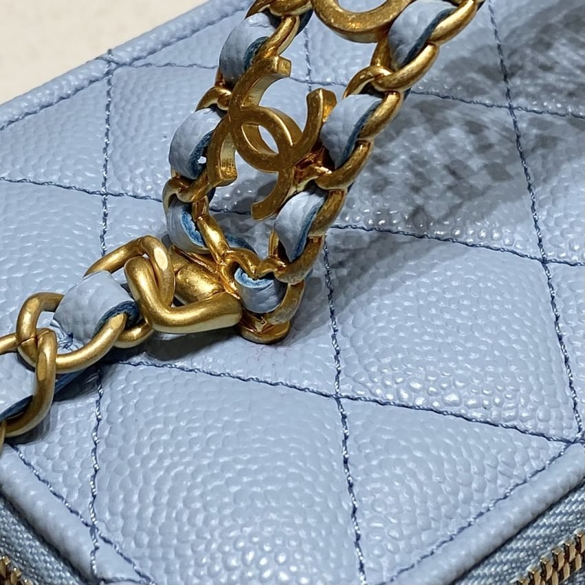 20220620_i1655735495_5311_7 Replica CHANEL 22S Handle Box Bag Blue - 图片 4