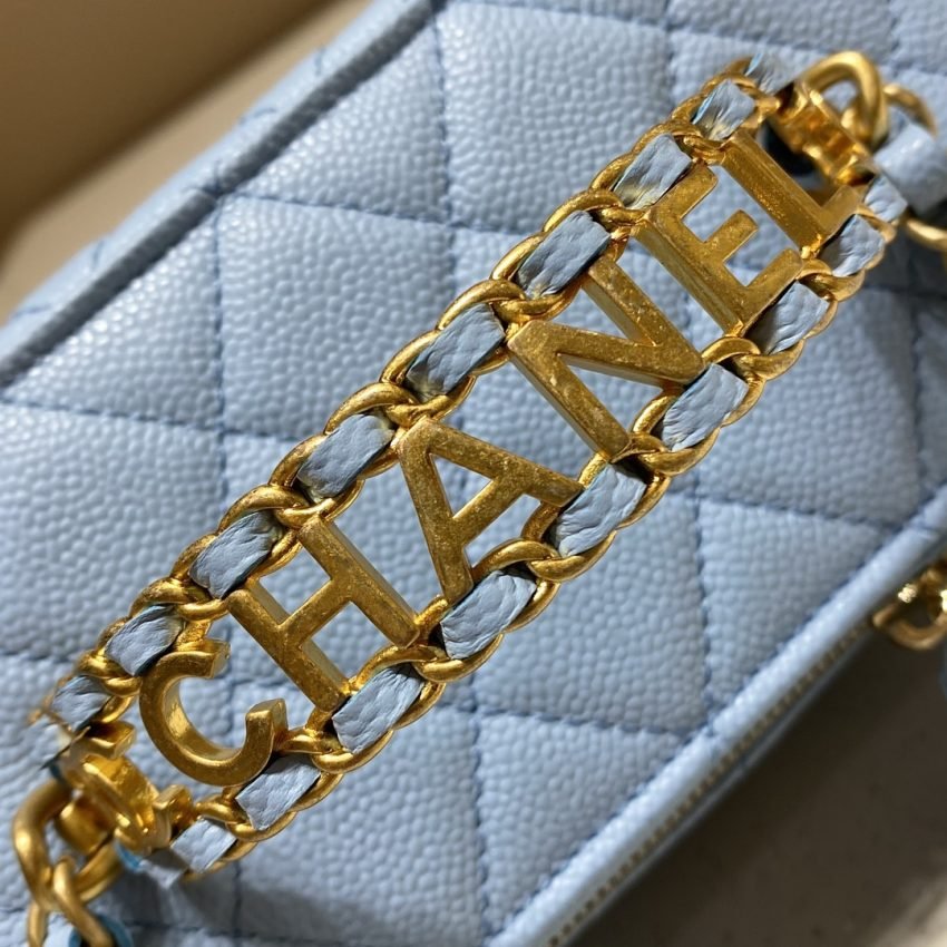 20220620_i1655735495_6964_5 Replica CHANEL 22S Handle Box Bag Blue - 图片 5