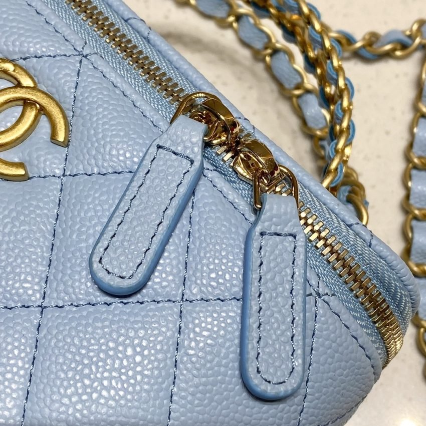 20220620_i1655735495_8966_3 Replica CHANEL 22S Handle Box Bag Blue - 图片 7
