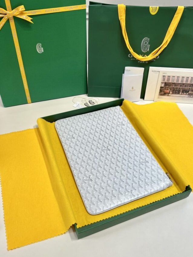 20220625_i1656087675_5434_1 Replica Goyard Senat MM White