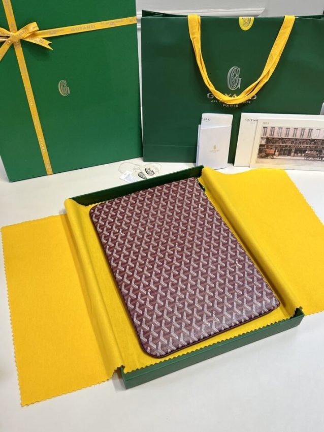 20220625_i1656088368_4444_1 Replica Goyard Senat MM Bordeaux