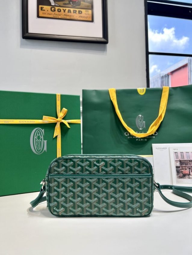 20220629_i1656477510_8552_0 Replica Goyard Cap Vert Red Green