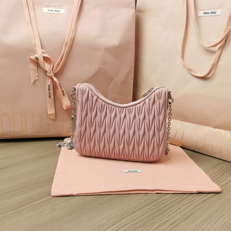 20220721_a1658334683382_8841 Replica Miu Miu Matelassé Crystal Pink - 图片 2