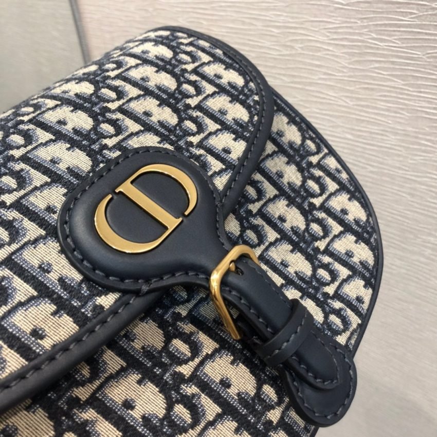 20220821_i1661067512_312_2-1-1 Replica Dior Bobby CD Print - 图片 3