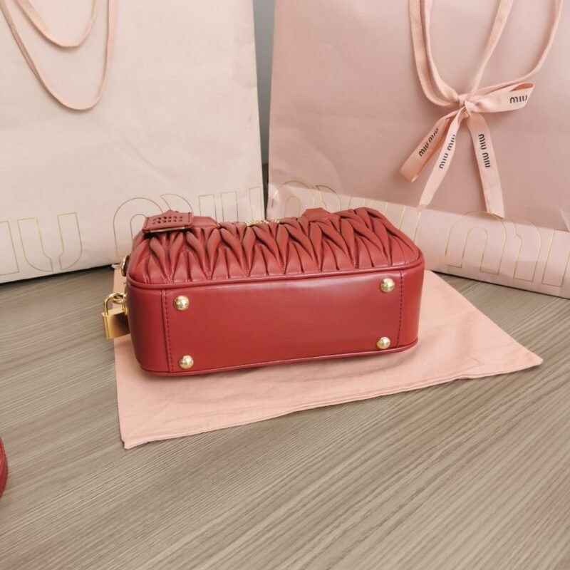20220830_a1661841716572_5617 Replica Miu Miu Arcadie Medium Red - 图片 4