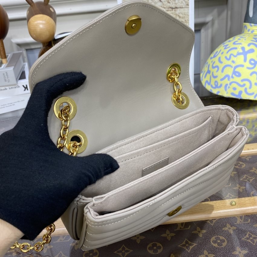 20220906_i1662461607_842_8 Replica Louis Vuitton New Wave Beige - 图片 6