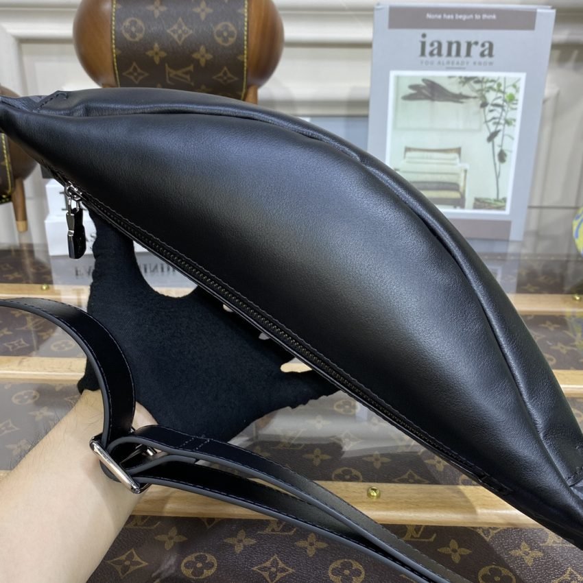 20220923_i1663933356_5572_4 Replica Louis Vuitton Bumbag Discovery Black - 图片 6