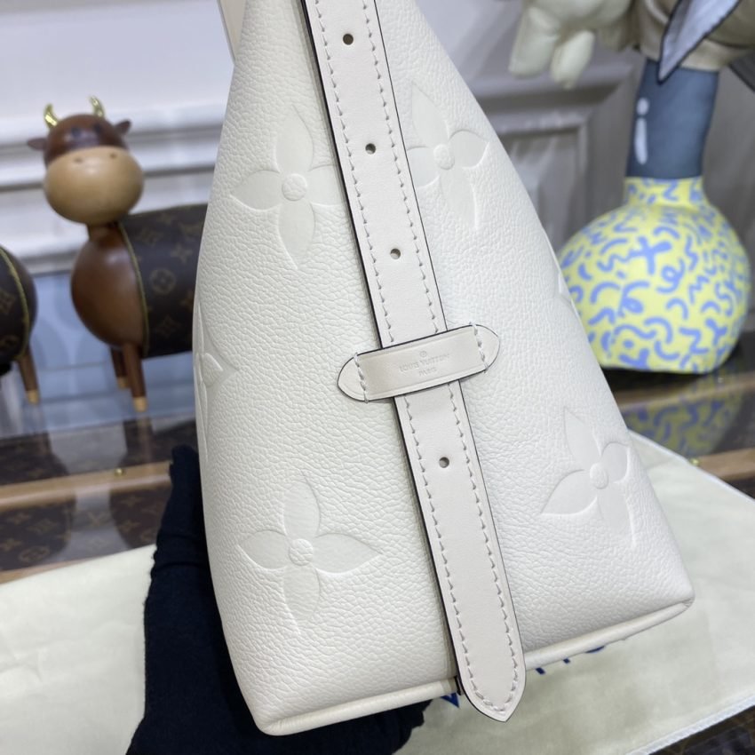 20221011_i1665476828_6046_4 Replica Louis Vuitton Carry All White - 图片 6