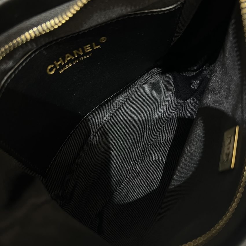 20221017_i1665983110_6897_8 Replica CHANEL 22k Hobo Underarm Bag - 图片 5