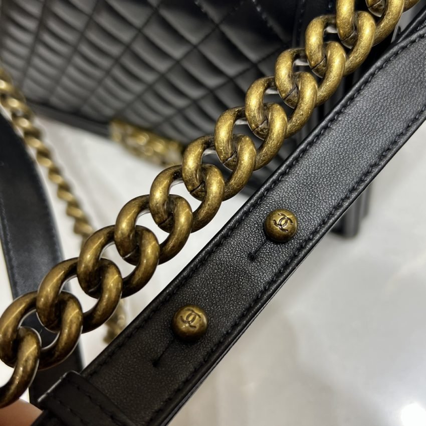 20221024_i1666548518_1887_8 Replica CHANEL Le Boy Large Black - 图片 4