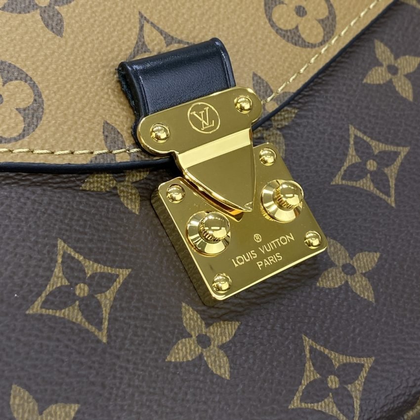 20221025_i1666698432_4619_4 Replica Louis Vuitton Pochette Metis Brown Canvas - 图片 6