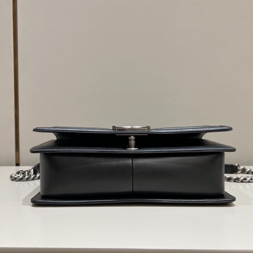 20221101_i1667235875_6682_2 Replica CHANEL Le Boy Large Black Silver - 图片 4