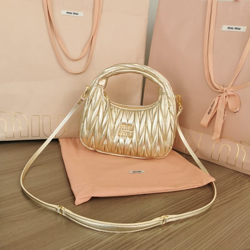 20221221_a1671594902058_1203 Replica Miu Miu Wander Gold