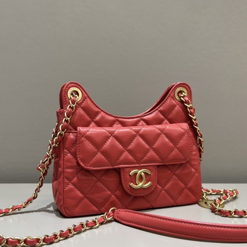 20221228_i1672232187_4864_0 Replica CHANEL Hobo Small Red