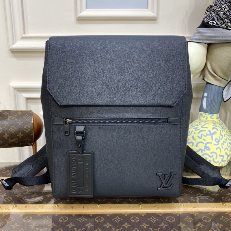20230105_i1672919639_1981_0 Replica Louis Vuitton Takeoff Backpack