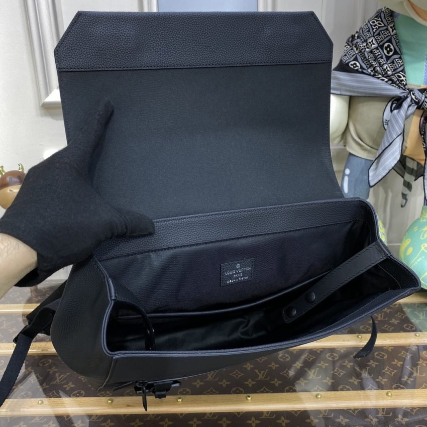 20230105_i1672919639_8643_8 Replica Louis Vuitton Takeoff Backpack - 图片 8