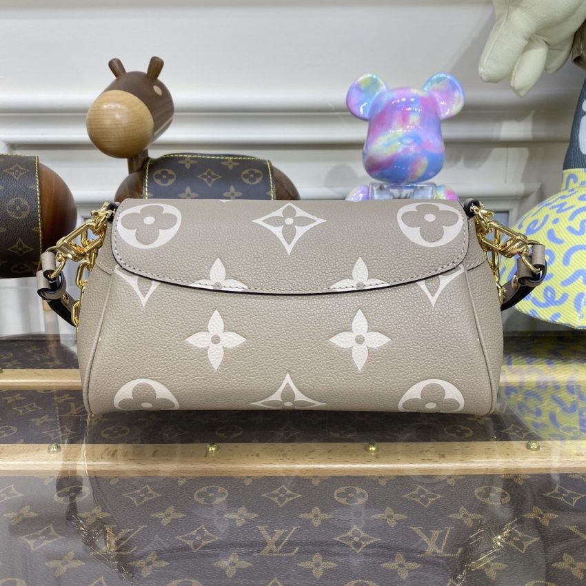 20230203_i1675422265_6150_1 Replica Louis Vuitton Favorite Beige - 图片 4