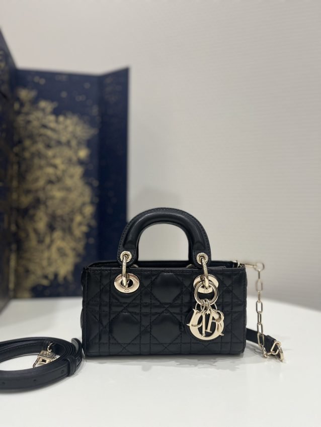 20230311_i1678507507_9937_0 Replica Dior Lady D-Joy Mini Bag Black