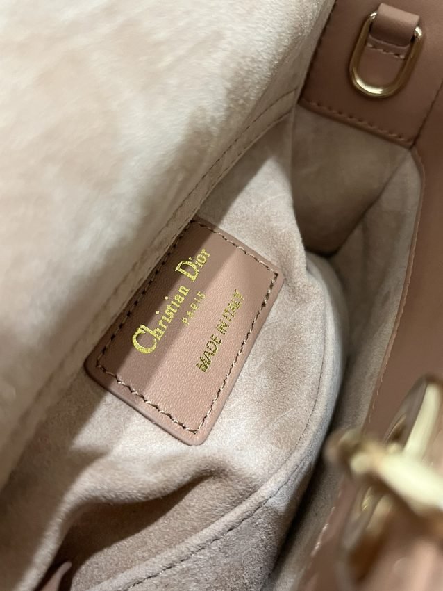 20230314_i1678772523_1961_8 Replica Dior Lady D-Joy Mini Bag Blush - 图片 4
