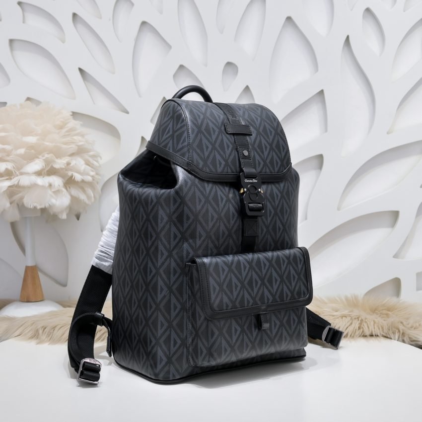 20230316_i1678906693_3363_1 Replica Dior Hit The Road Backpack Diamond Black - 图片 8