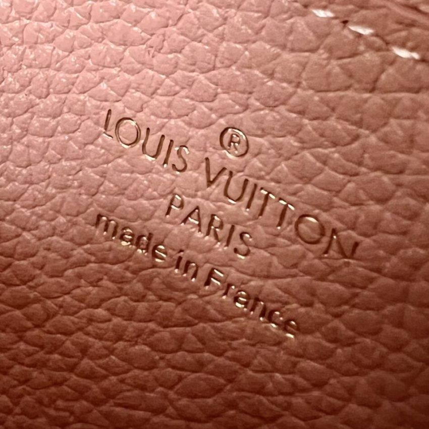 20230326_i1679800281_6685_5 Replica Louis Vuitton Romy Card Holder - 图片 5