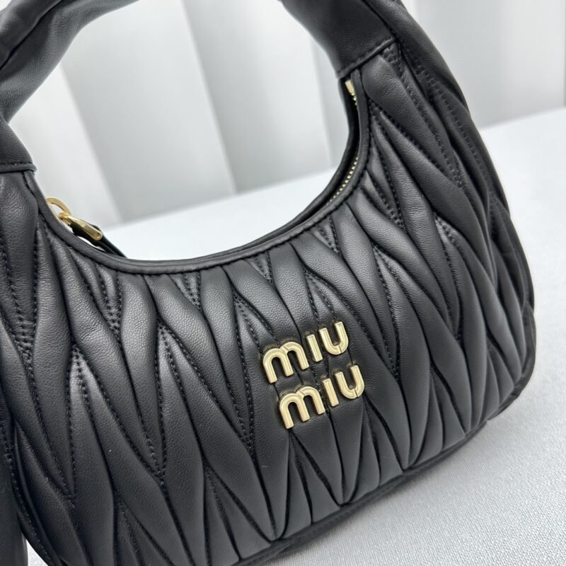 20230411_i1681186708_9955_4 Replica Miu Miu Wander Black - 图片 9