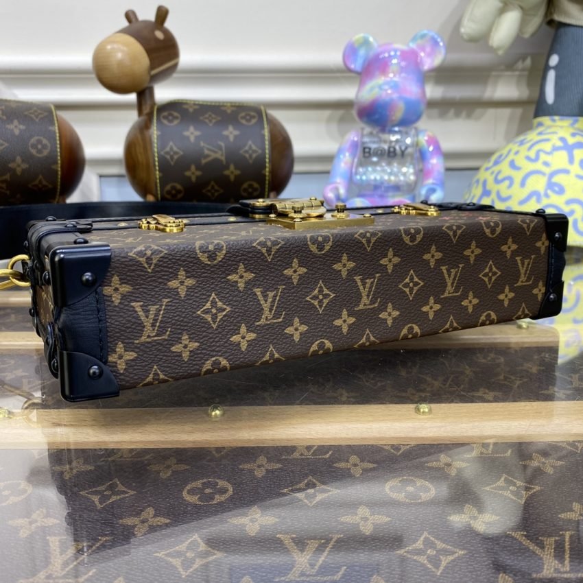 20230418_i1681815757_1413_3 Replica Louis Vuitton Petite Malle East West - 图片 3