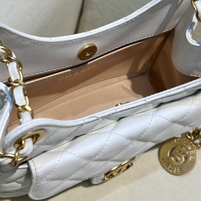 20230430_i1682842786_718_7 Replica CHANEL 23c Hobo Small White - 图片 6