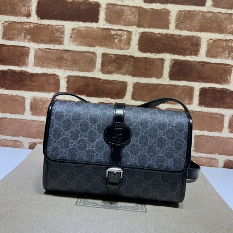 20230502_i1683007697_4214_0 Replica Gucci GG messenger Black Canvas