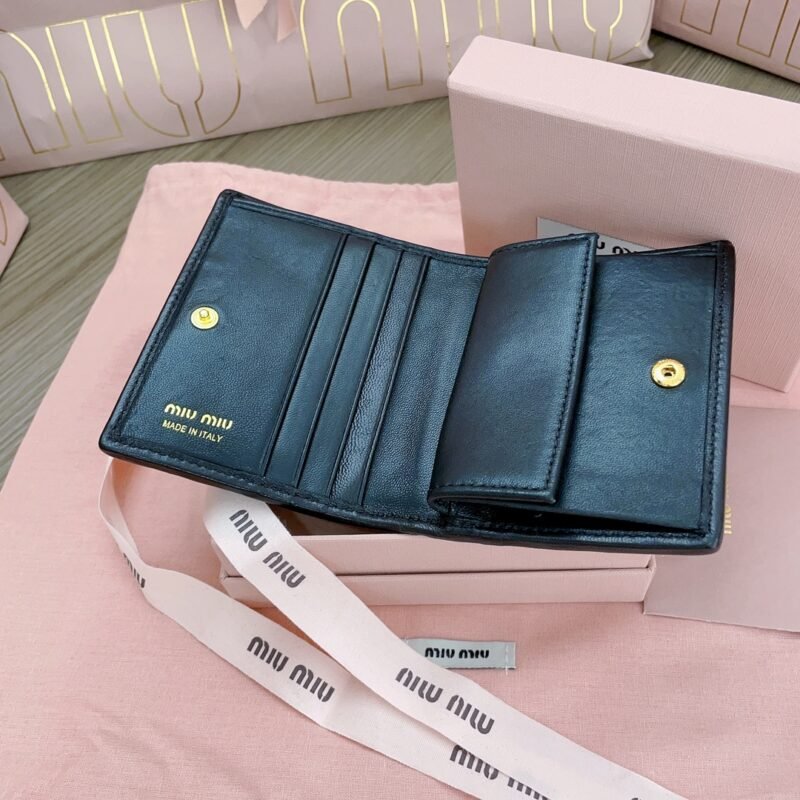 20230517_i1684257145_1227_4 Replica Miu Miu Pocket Wallet Black - 图片 7