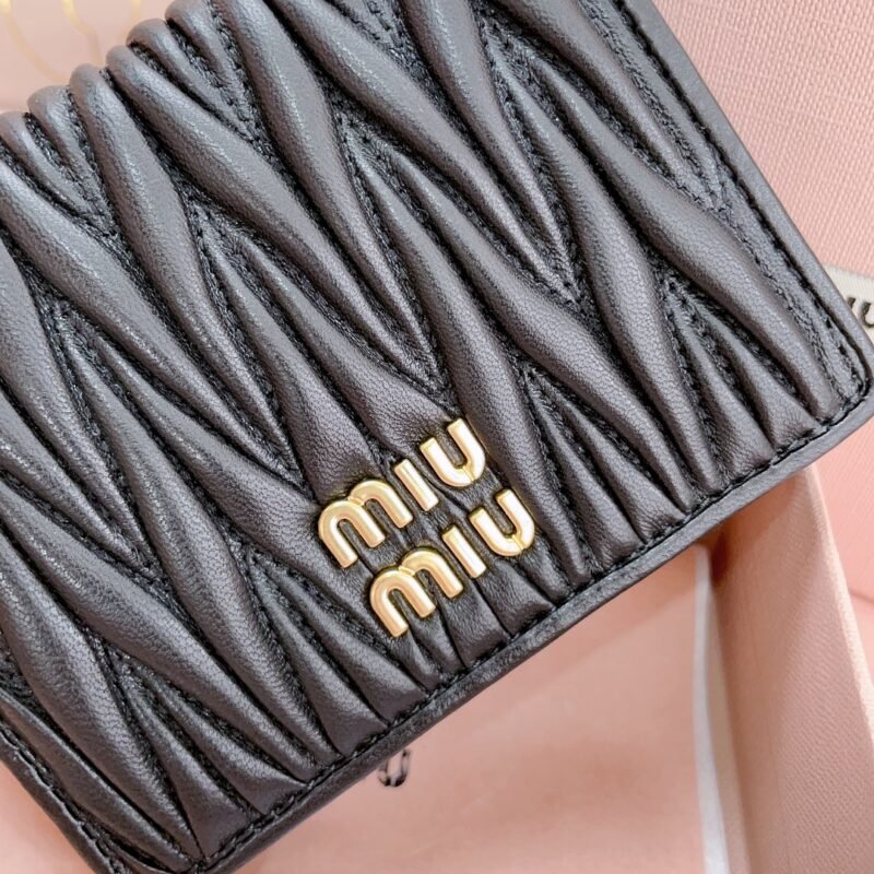 20230517_i1684257145_6320_6 Replica Miu Miu Pocket Wallet Black - 图片 6