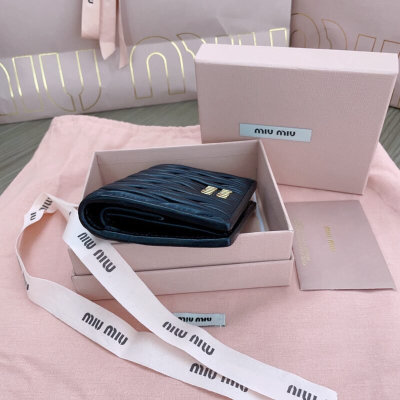 20230517_i1684257145_7613_2 Replica Miu Miu Pocket Wallet Black - 图片 2
