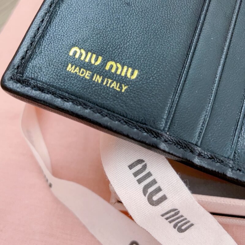 20230517_i1684257145_8742_7 Replica Miu Miu Pocket Wallet Black - 图片 4