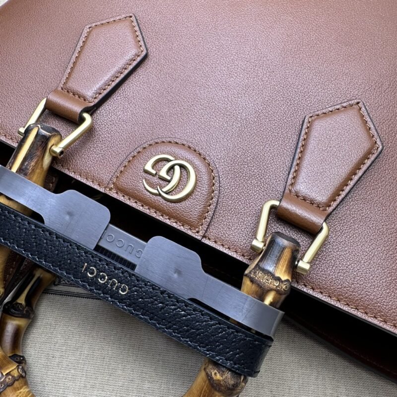 20230517_i1684314223_1152_4 Replica Gucci Diana Medium Tote Bag Brown - 图片 2
