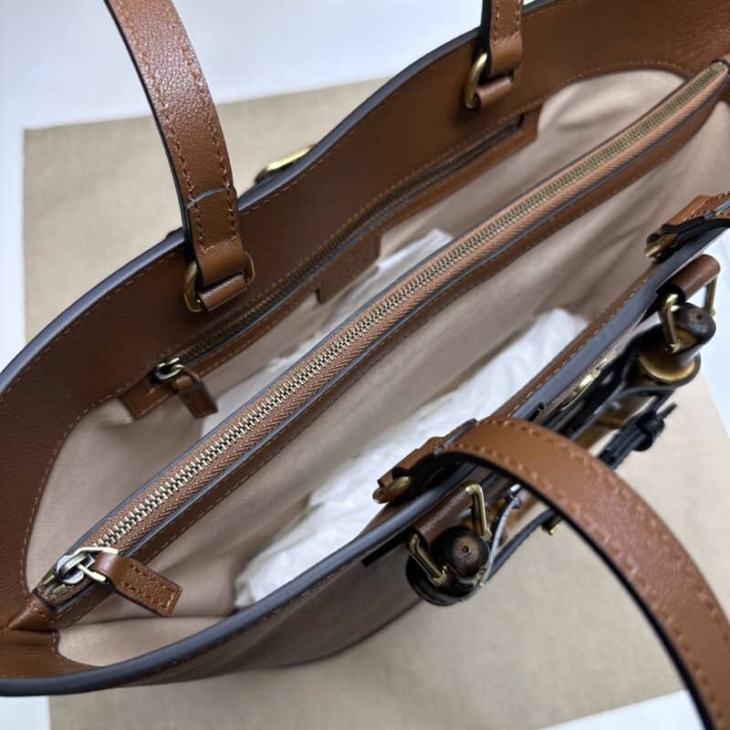 20230517_i1684314223_1625_8 Replica Gucci Diana Medium Tote Bag Brown - 图片 4