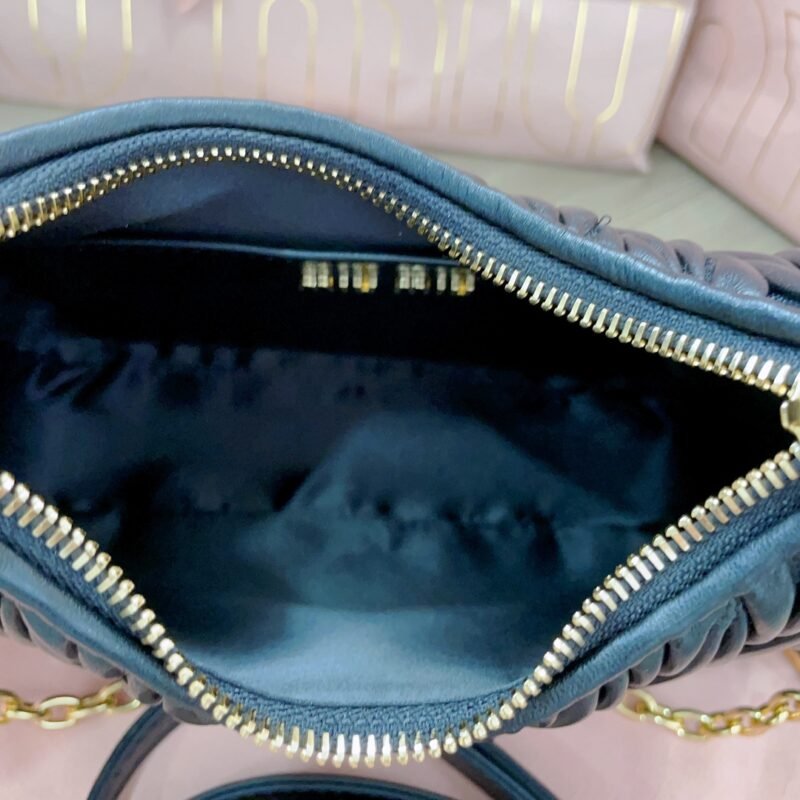 20230524_i1684861412_5878_6 Replica Miu Miu Matelassé Black - 图片 6