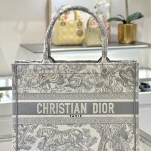 Elementor 页面 #30068 Replica Dior Tote Book Tiger Grey